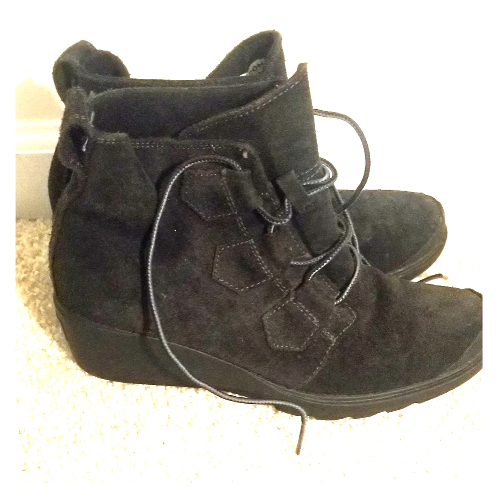 Sorel Toronto black suede waterproof wedge boots
